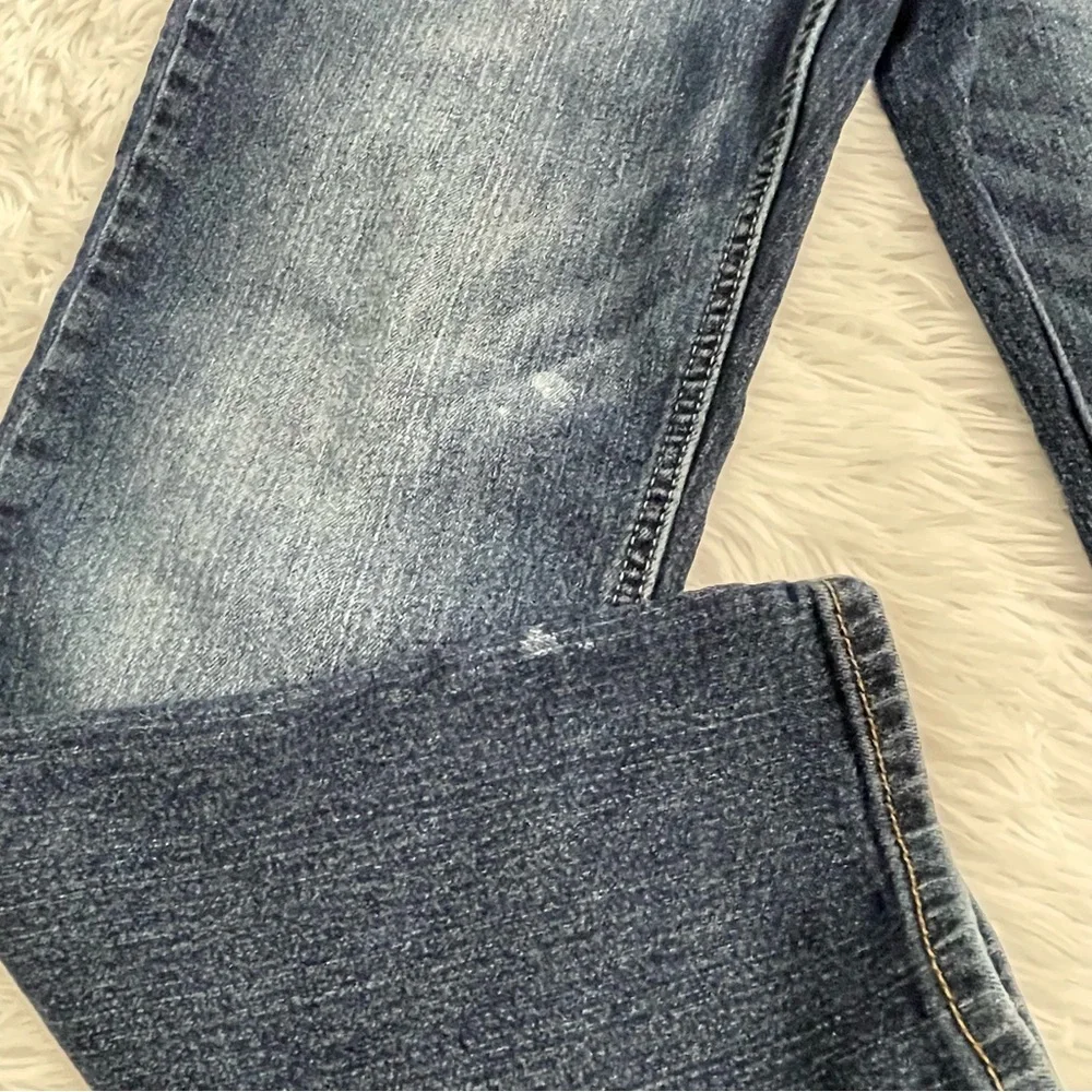 OSHKOSH B’GOSH CLASSIC KIDS JEANS SIZE 10H/10/A. COUPLE SPOTS ON LEG GOO…
